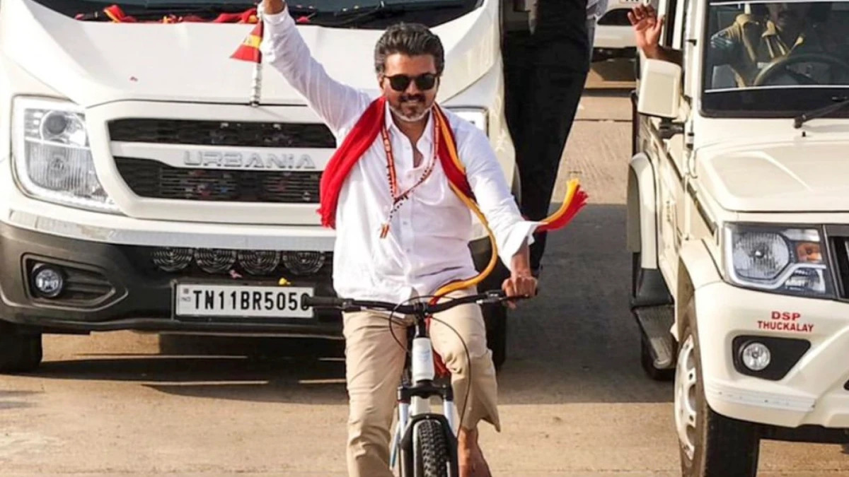vijay cycle rally and holograms